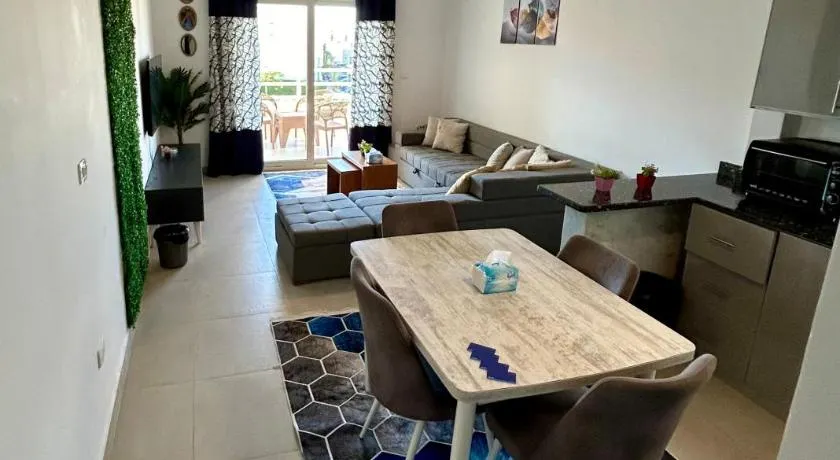 Amwaj Resort امواج الساحل الشمالى 2 نوم 2 حمام - Image 1