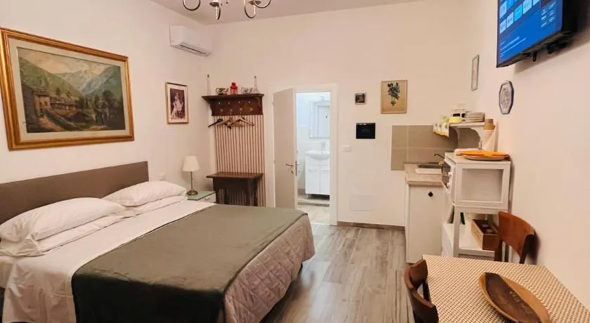 Pisa House - Image 1