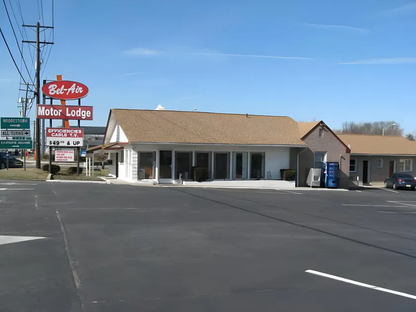 Bel Air Motor Lodge - Image 1