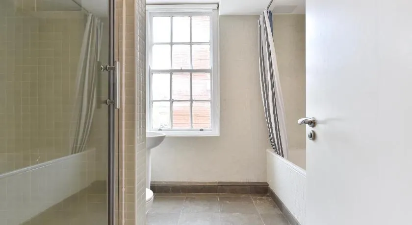Camden Town apartments - Image 1