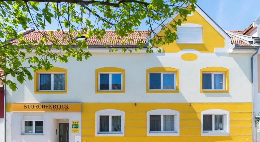 Pension & Weingut Storchenblick - Image 1