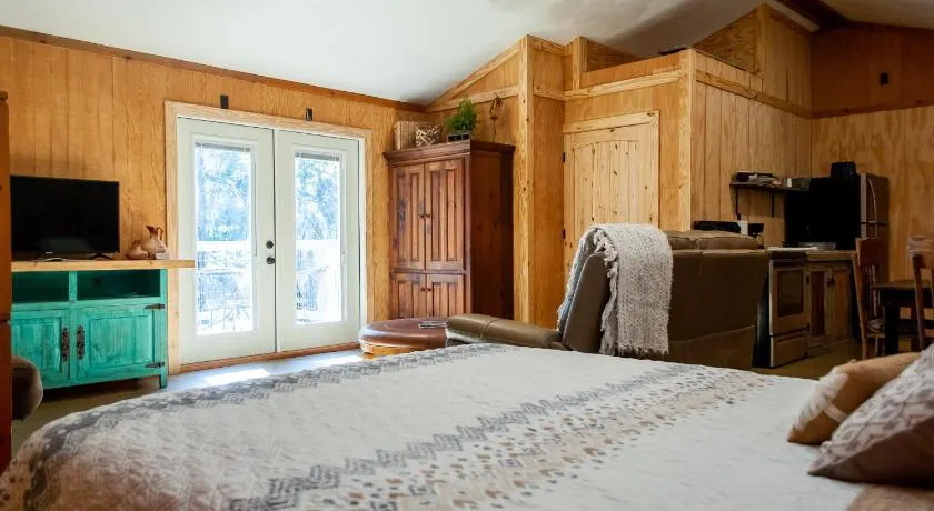 Kick Back Ranch - Image 1