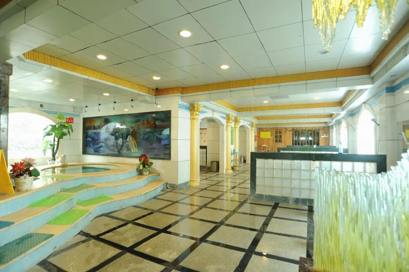 Qingquan Hotel - Image 1