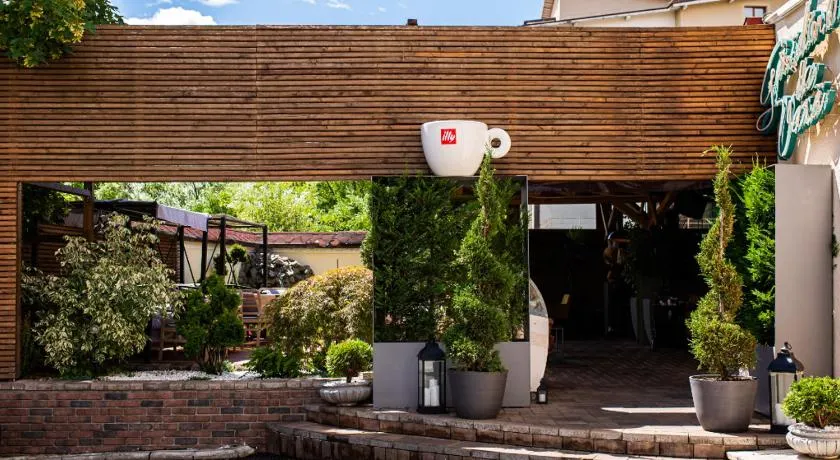 Hotel Brilliant Meseș - Image 1