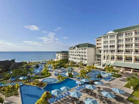BIJAO BEACH RESORT BY EVENIA - Image 1