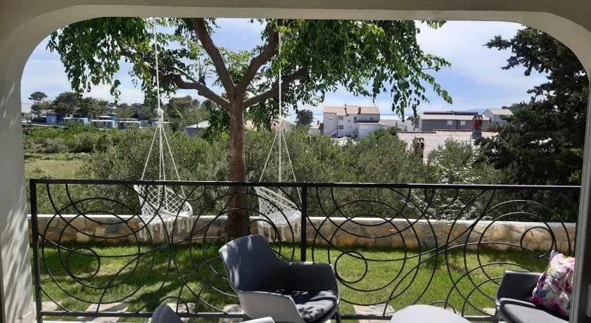 Apartment Mia - Image 1