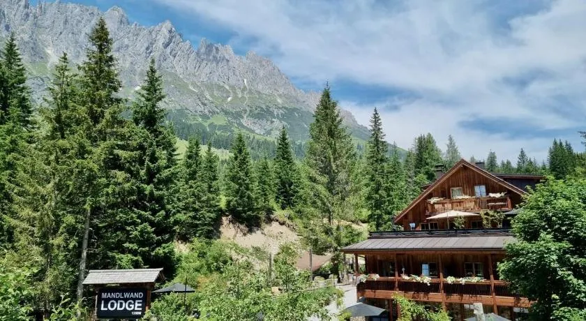 Mandlwand Lodge - Sommer Card Included - Image 1