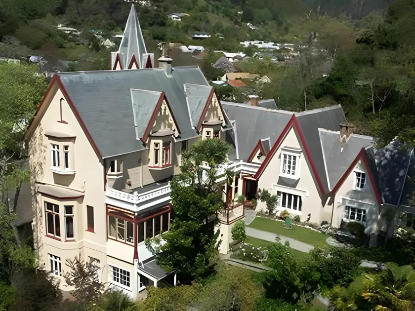 Boutique Hotel Warwick House - Image 1
