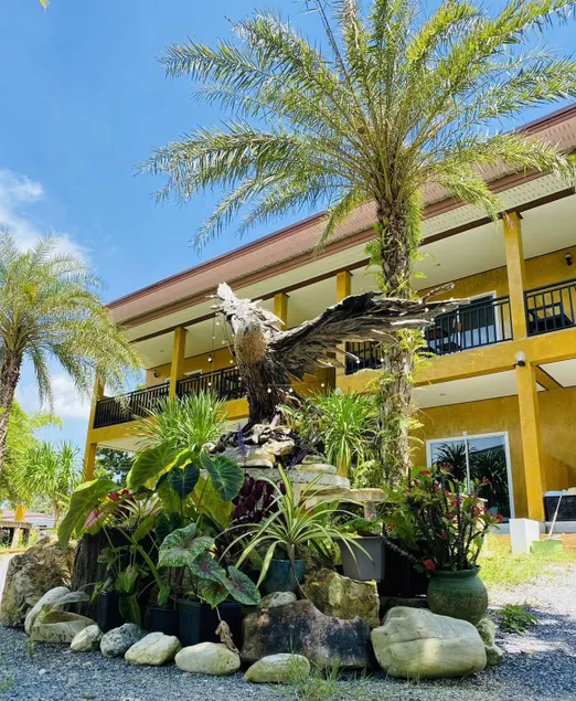 Sea Side Home Resort - Image 1