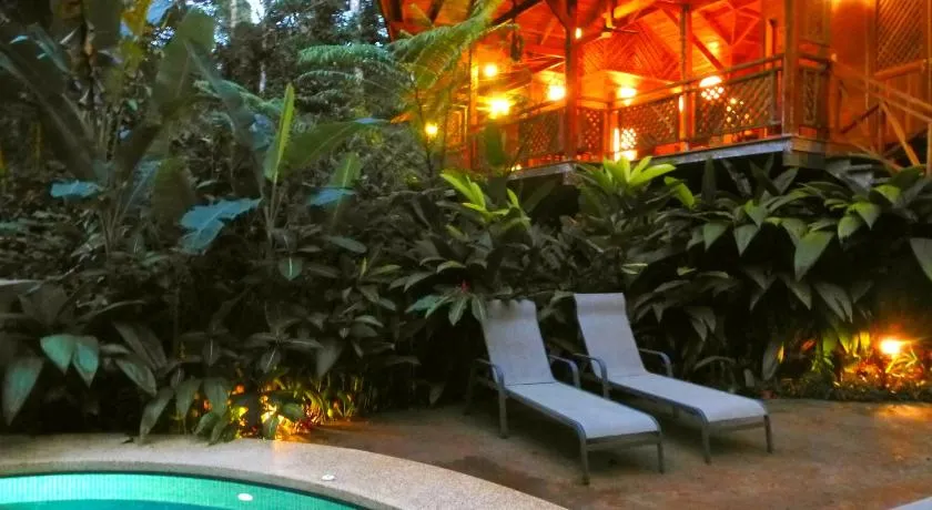 Geckoes Lodge - Image 1
