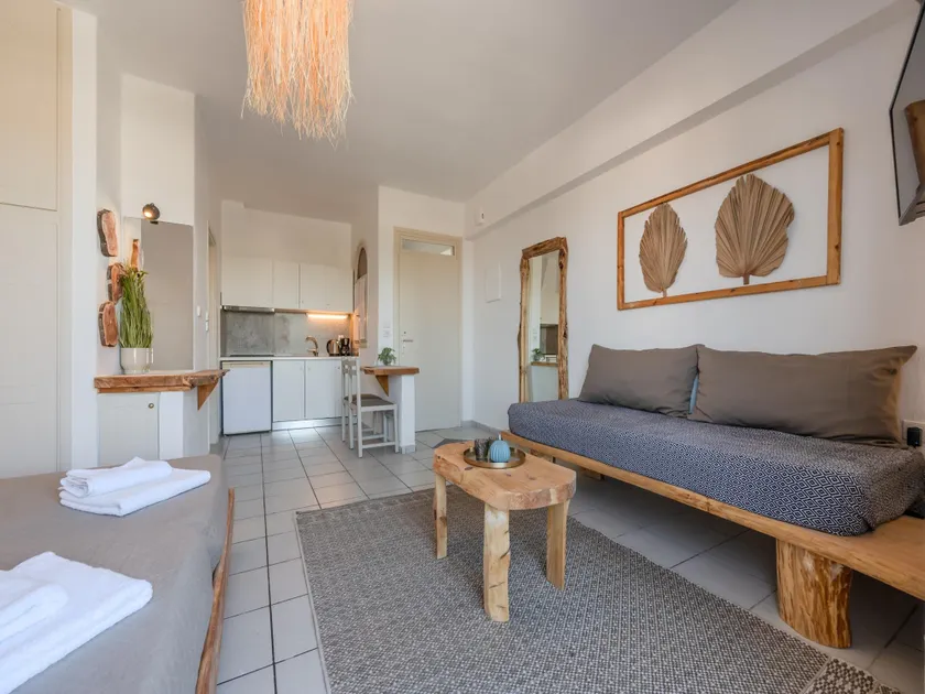 Adele Apartments - Image 1