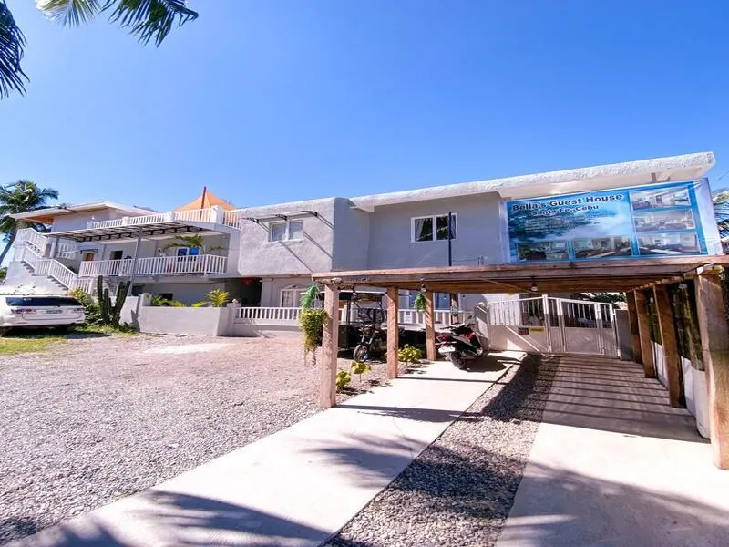 Bella's Guest House - Image 1