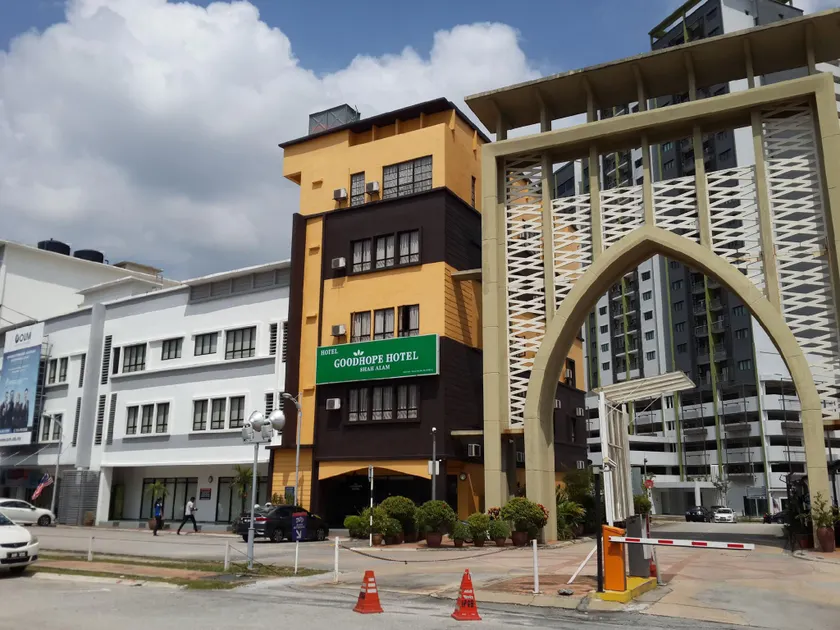 Goodhope Hotel Shah Alam - Image 1