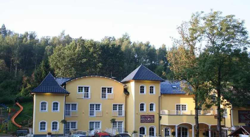 Gasthof & Hotel Wolfsegger - Image 1