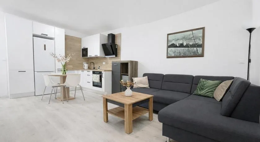 Apartment Moruše with parking - Image 1