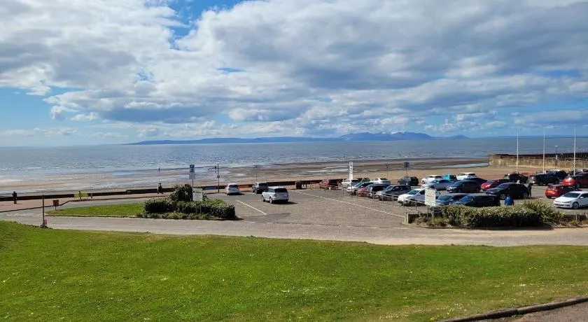 Links Quay 42 - Image 1