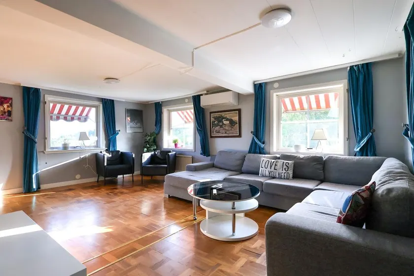 Workers Home • 8 Beds • Free Parking • All-Inc - Image 1