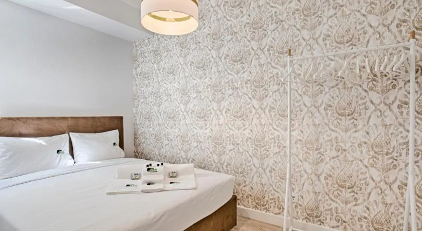 BmyGuest - Ambassador Boutique Apartment II - Image 1