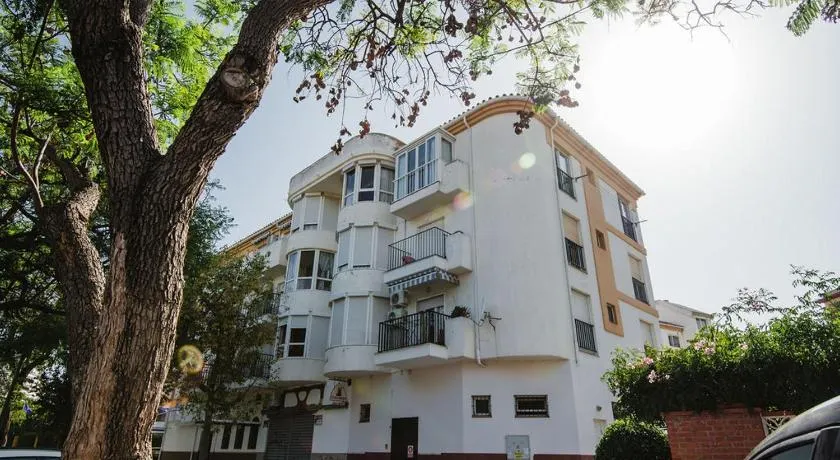 BELLA VISTA LUXURY APARTMENT - Image 1