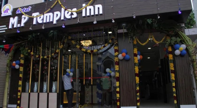 Hotel M.P Temples Inn - Image 1
