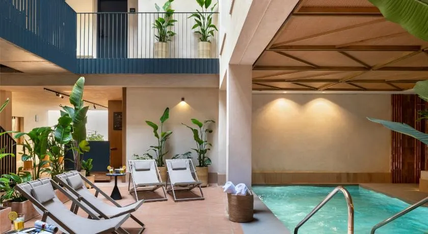 Magno Apartments Castilla - Image 1