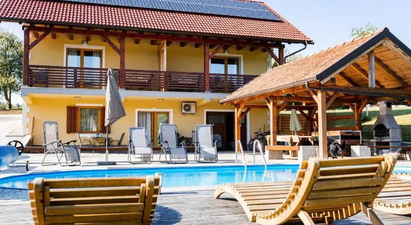 Lahinja & Kolpa river apartments - Image 1