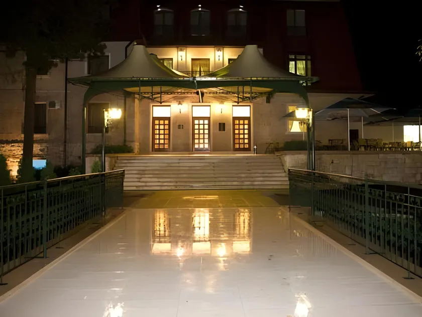 Park Hotel Kaylaka - Image 1