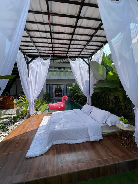 Detropis villa Batu - Image 1