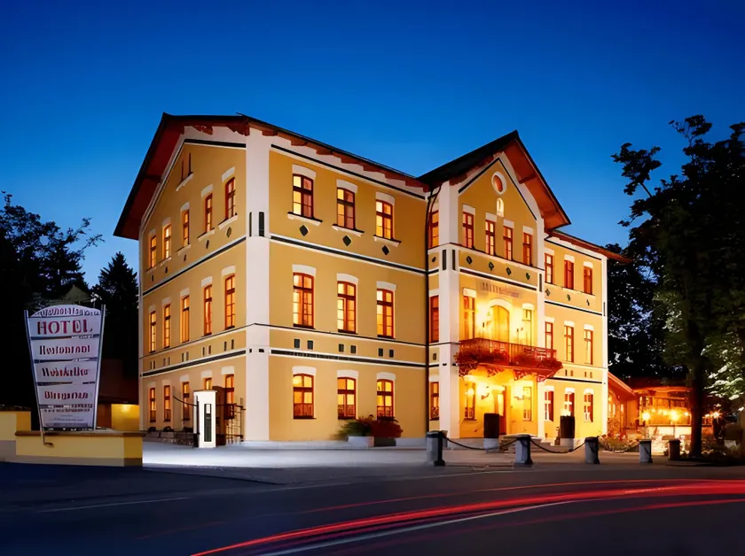 Hotel & Restaurant Waldschloss - Image 1