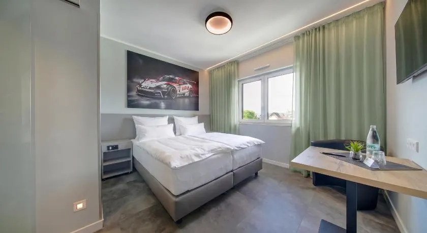Hotel BoxenStop - Image 1
