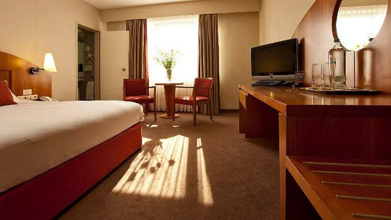 Astoria Hotel Antwerp - Image 1