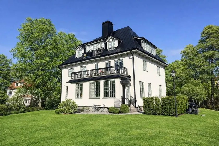 1900s Villa in Djursholm - Image 1