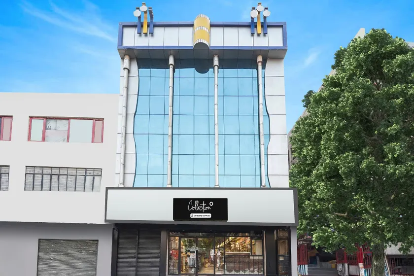 Super Collection O Nirman Vihar - Image 1