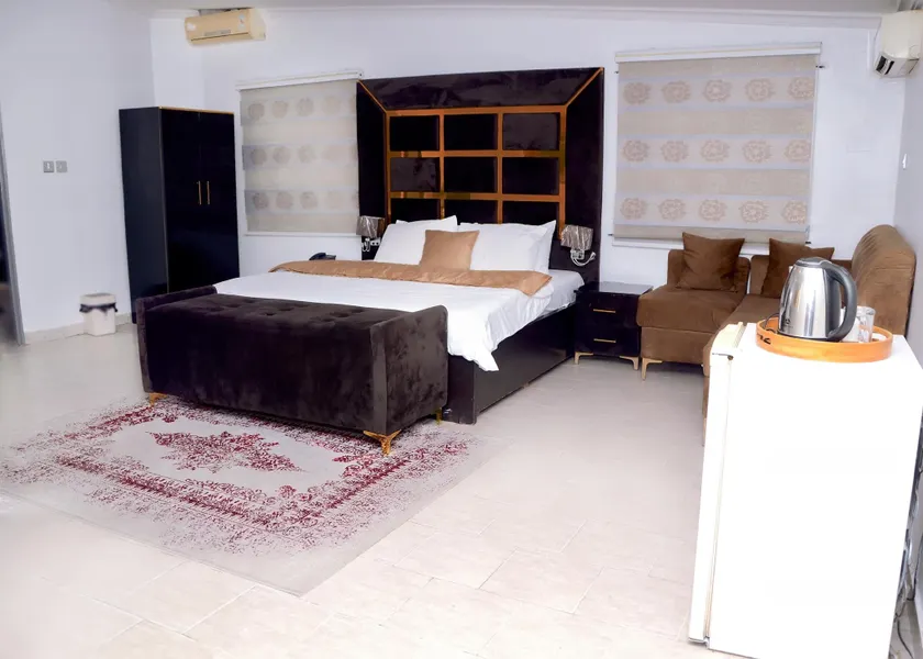 Cynarisso Hotel - Image 1