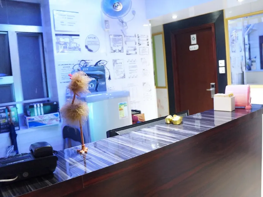 Yue Ka Hotel 99 Argyle Street - Image 1