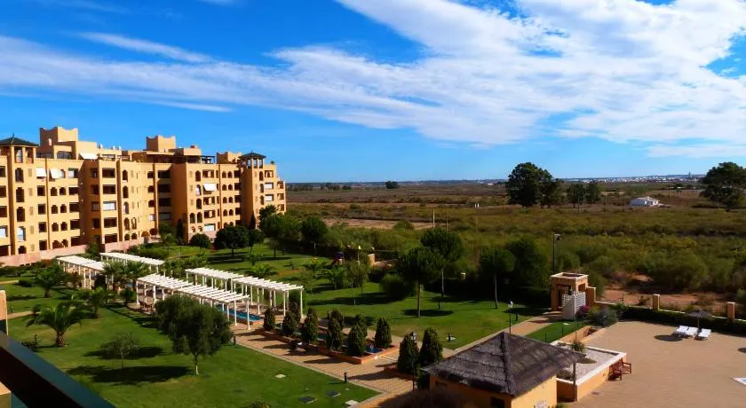 Apartamento primera linea Isla Canela - Image 1
