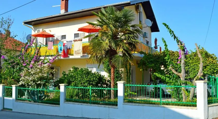 Apartment and Rooms Katica - Image 1