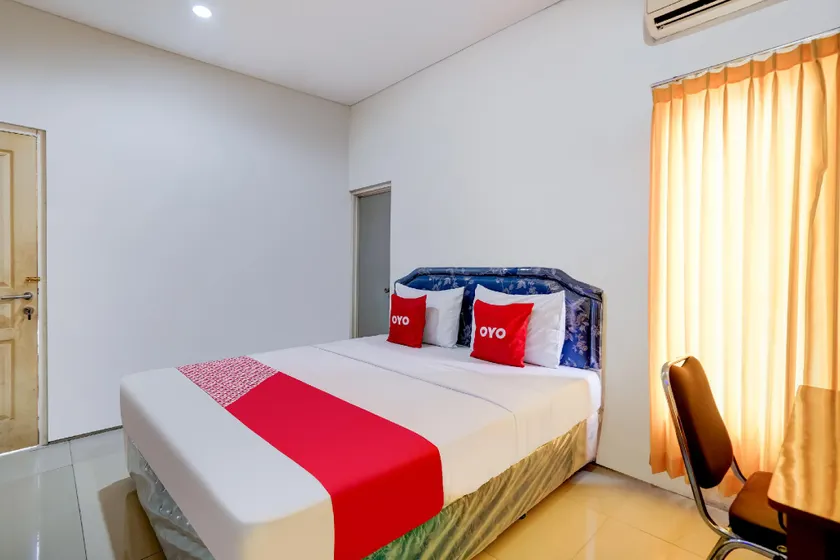 OYO 90935 Rumah Kost Metroliving - Image 1