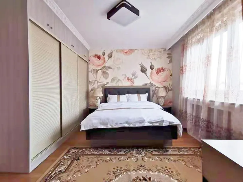 La Maison Charentonneau - Image 1