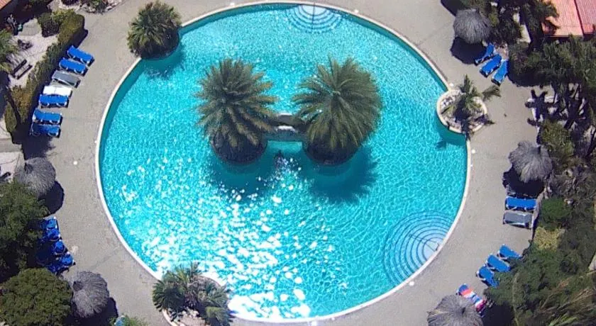 Kas di BaMi A-186 op Seru Coral Resort - Ruim appartement met groot zwembad en tropische tuin - Image 1