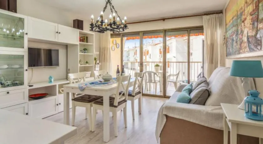Apartamentos Bellamar - Image 1