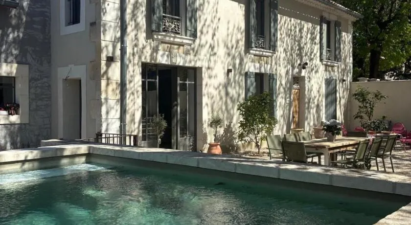"Mas des petits", Suite privée au pied des Alpilles - Image 1