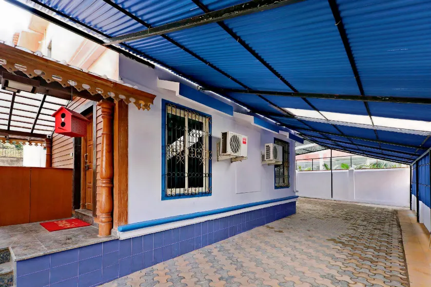 OYO Home 26604 Alluring Studios Nerul - Image 1