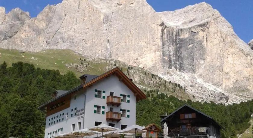 Rifugio Stella Alpina Spiz Piaz per escursionisti - Image 1