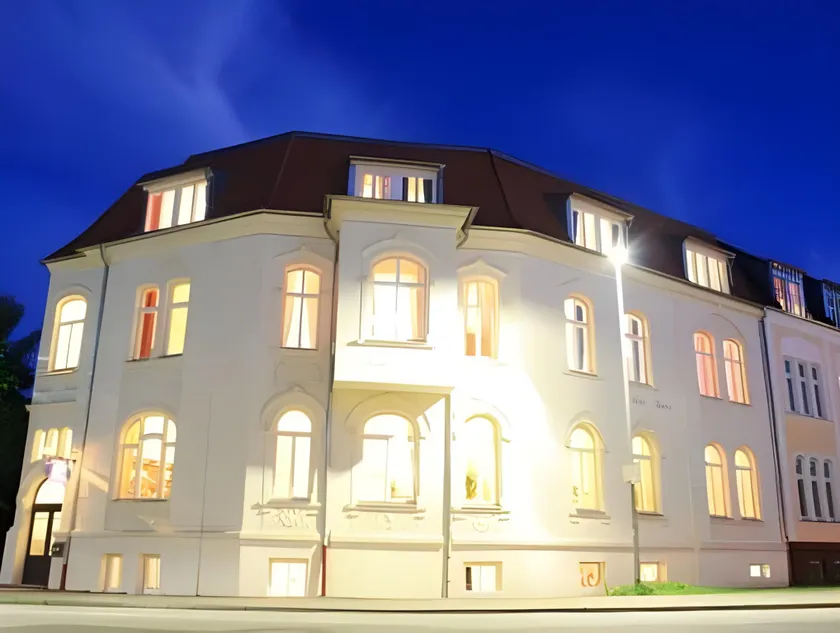 The Avalon Hotel - Altstadt Schwerin - Image 1