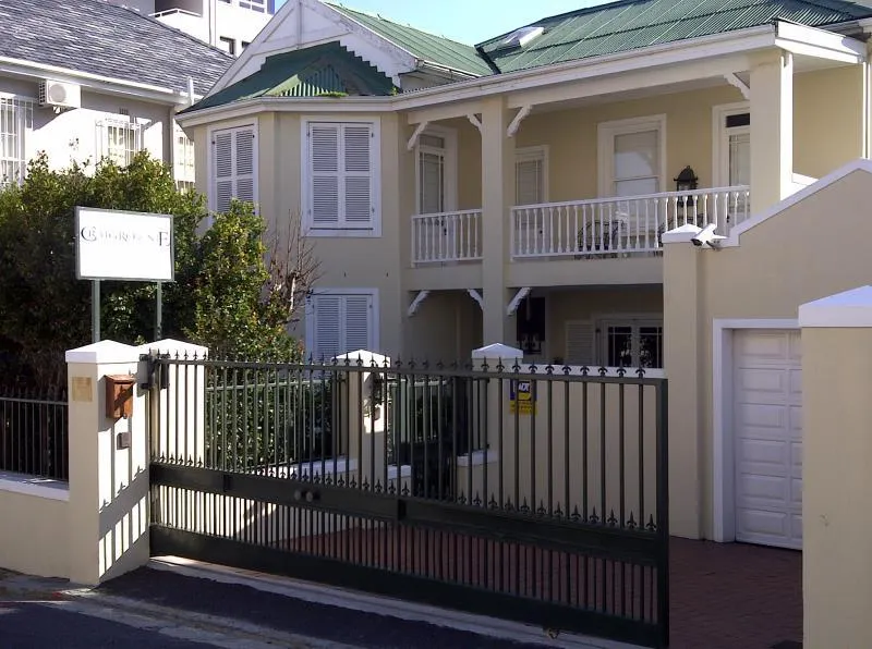 Craigrownie Luxury Guest House - Image 1