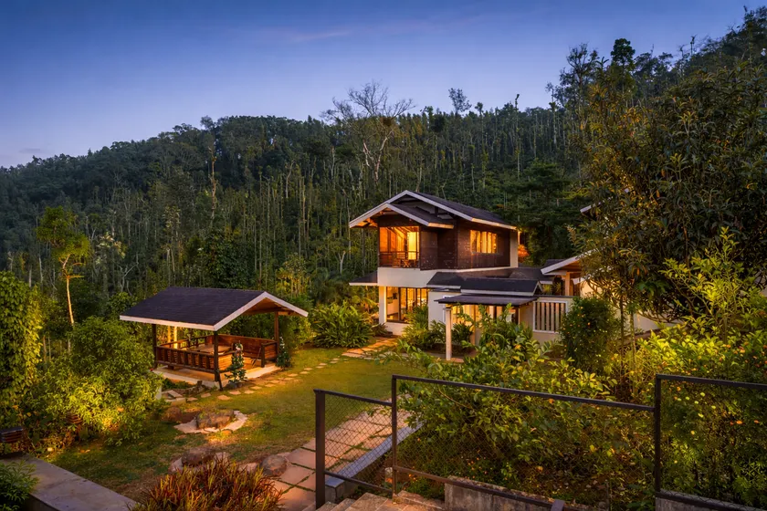 The Cascade Villa by Bogase - Image 1