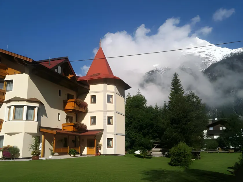 Hotel-Garni Weidacherhof - Image 1