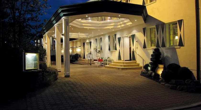 Hotel-Restaurant Arneggers Adler - Image 1