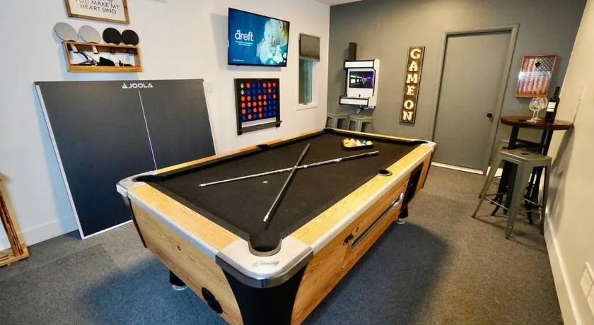 Poconos Oasis with Game Room - Image 1